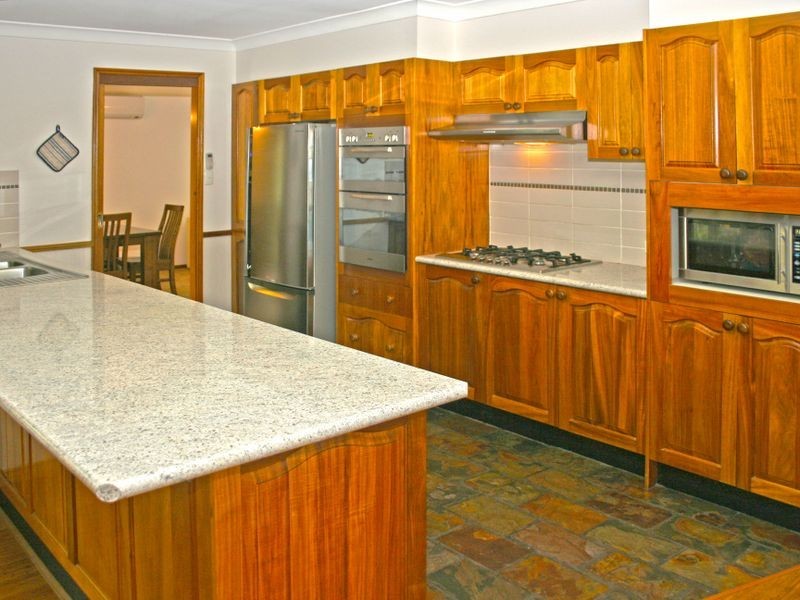 12 Treeland Road, Green Point NSW 2251