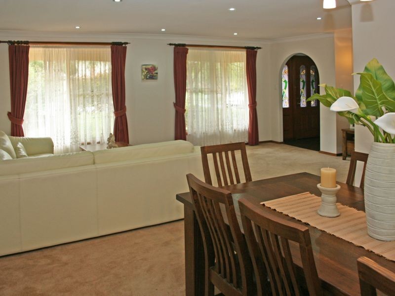 12 Treeland Road, Green Point NSW 2251