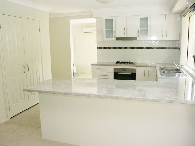 19 Bellbower Close, Green Point NSW 2251