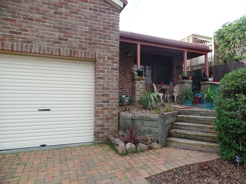 9b Day Dawn Place, Erina NSW 2250