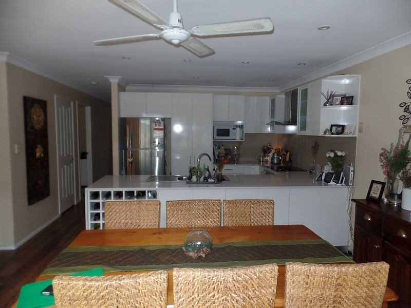 9b Day Dawn Place, Erina NSW 2250