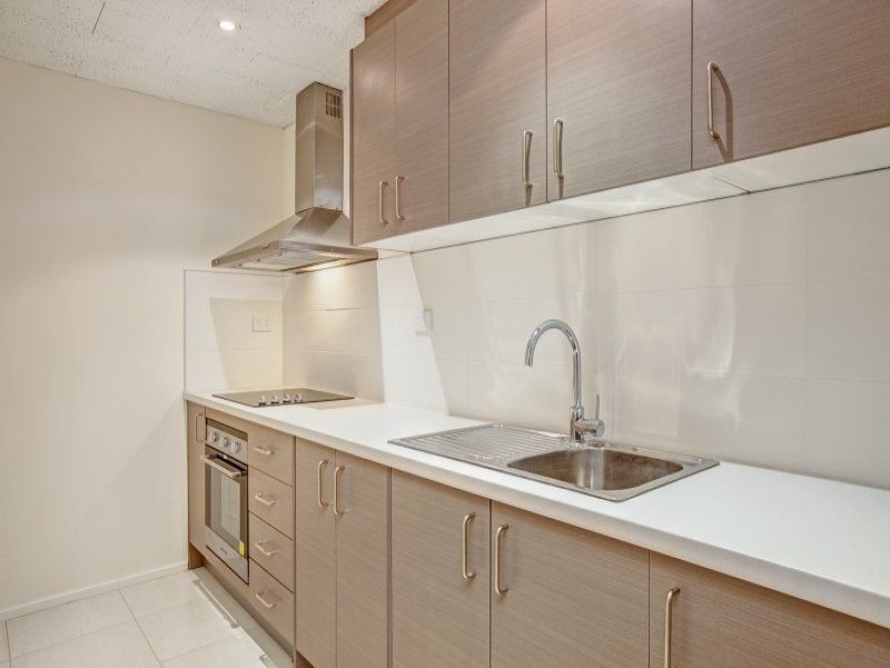 2/287 Avoca Drive, Green Point NSW 2251