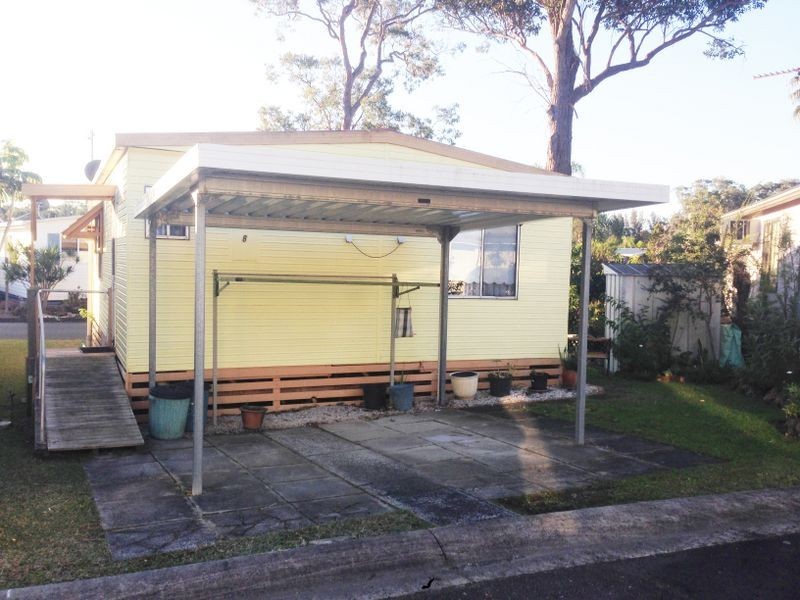 Row S/8 Broadlands Estate Milperra Road, Green Point NSW 2251