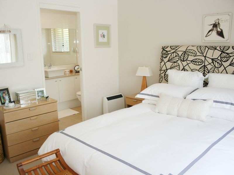 6 Greenvale Road, Green Point NSW 2251