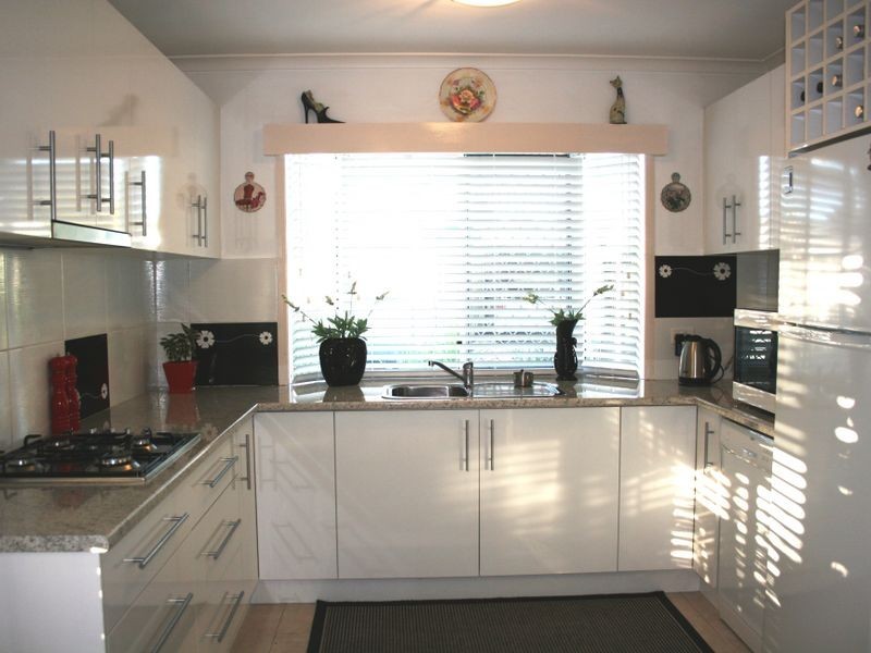 6 Third Avenue Broadlands Estate, Green Point NSW 2251