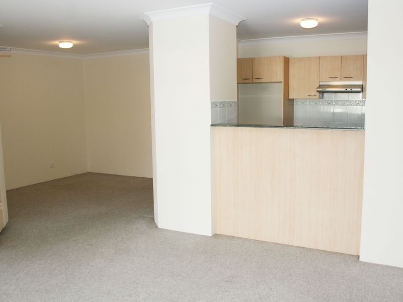 2/11 Riou Street, Gosford NSW 2250