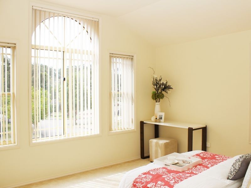 2 Flakelar Crescent, Terrigal NSW 2260