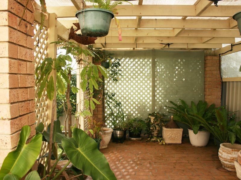 8 Cooper Road, Green Point NSW 2251