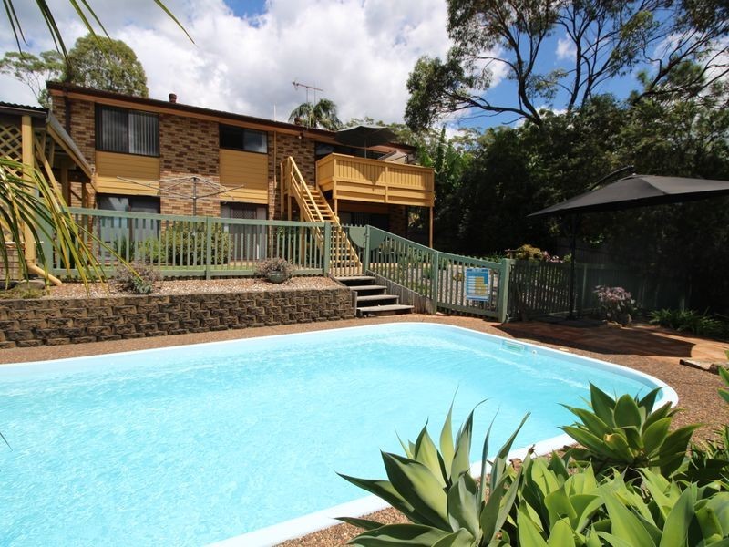 7 Howard Avenue, Green Point NSW 2251