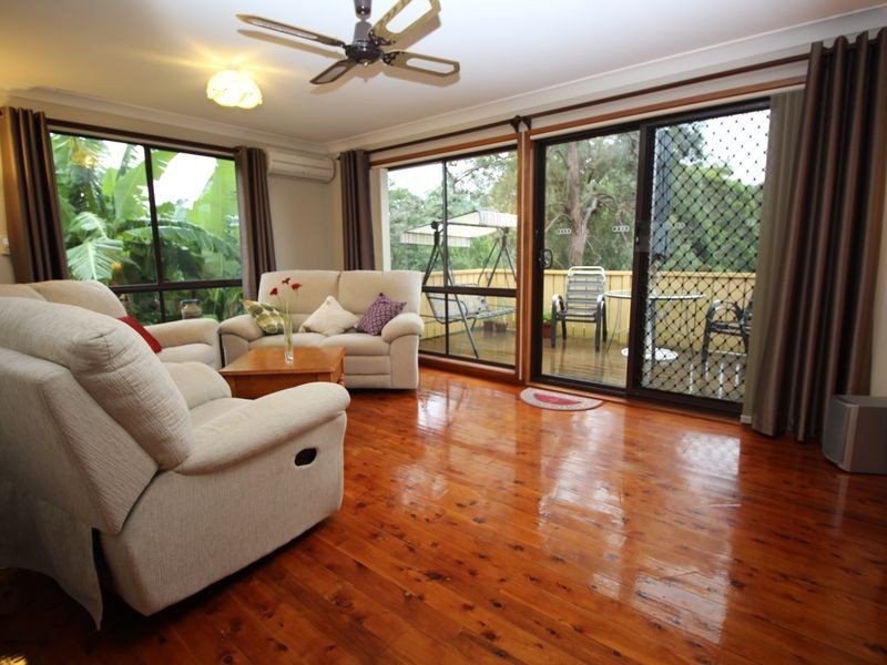 7 Howard Avenue, Green Point NSW 2251