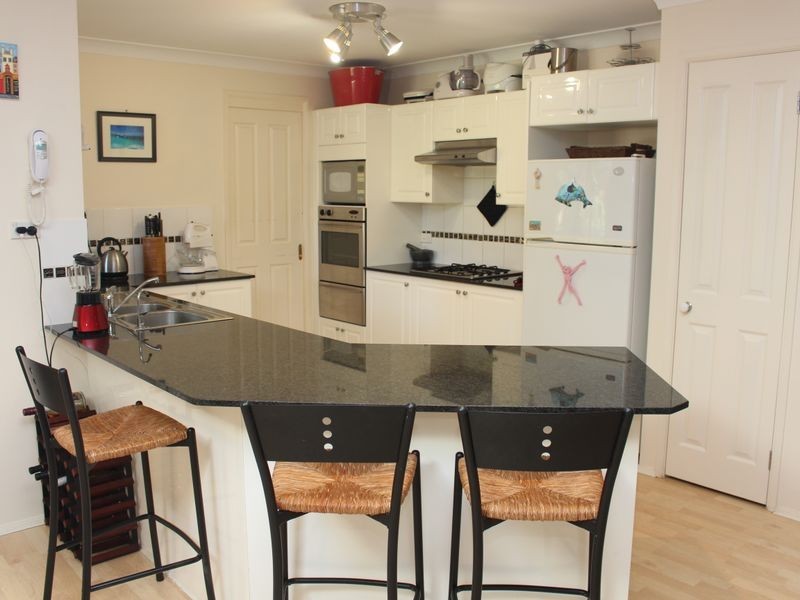 72 Henzel Road, Green Point NSW 2251