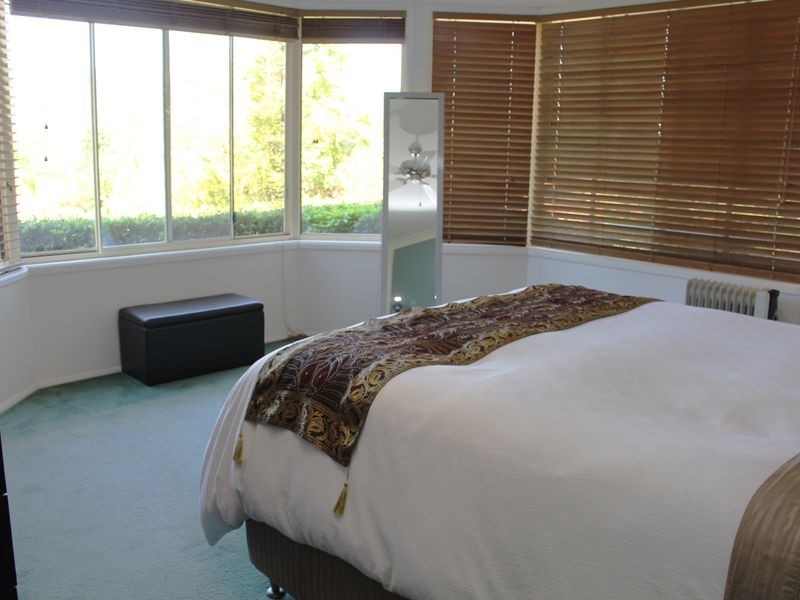 72 Henzel Road, Green Point NSW 2251