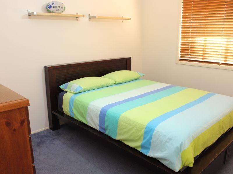 72 Henzel Road, Green Point NSW 2251