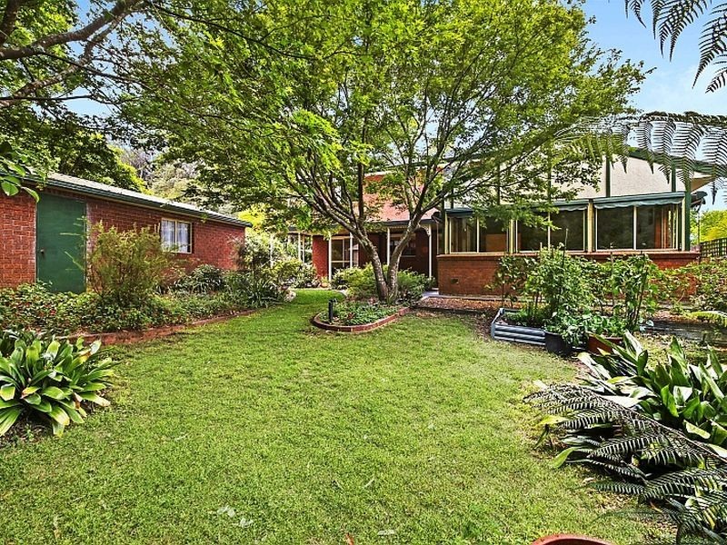 6 Ironbark Close, Ourimbah NSW 2258