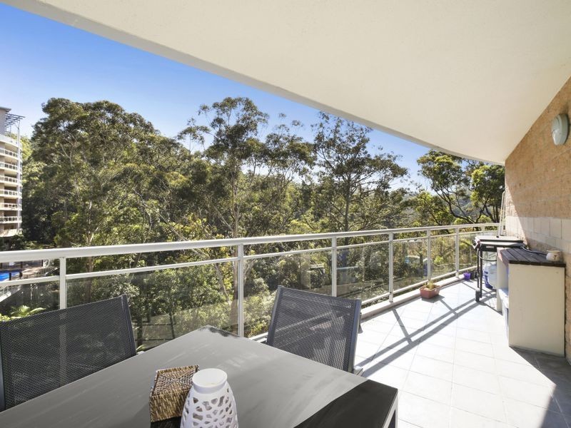 225/80 John Whiteway Drive, Gosford NSW 2250