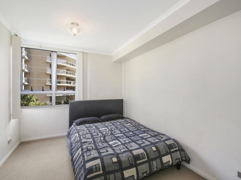 225/80 John Whiteway Drive, Gosford NSW 2250