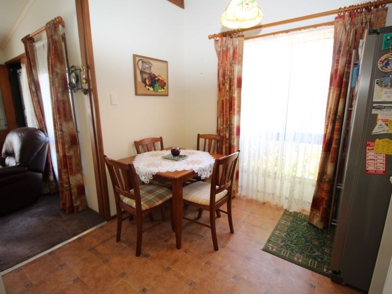 27 First Avenue Broadlands Estate, Green Point NSW 2251