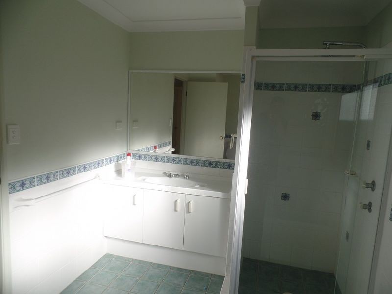 11 Bannister Drive, Erina NSW 2250