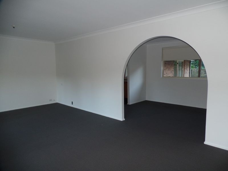 4 Judy Anne Close, Green Point NSW 2251