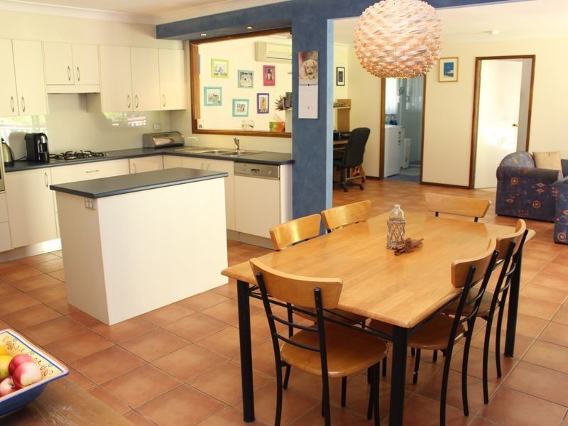 81 James Sea Drive, Green Point NSW 2251