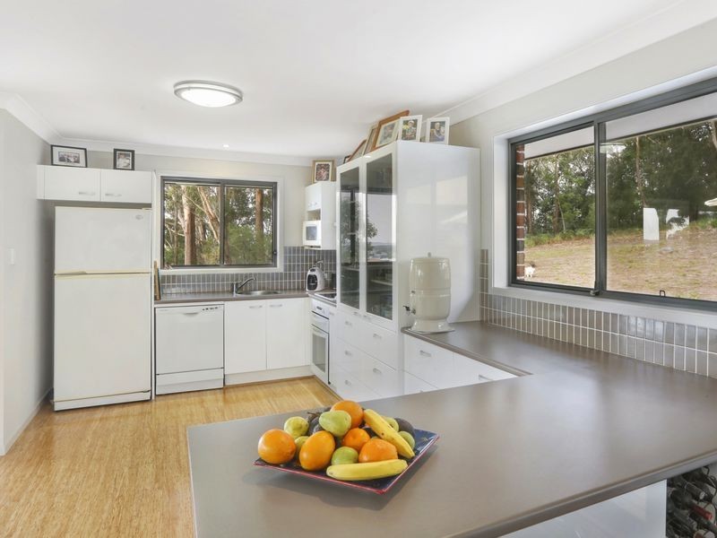 4 Hillview Crescent, Tuggerah NSW 2259