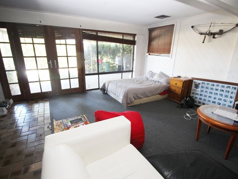 16 Dora Street, Lisarow NSW 2250