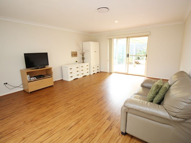 13 Treeland Road, Green Point NSW 2251