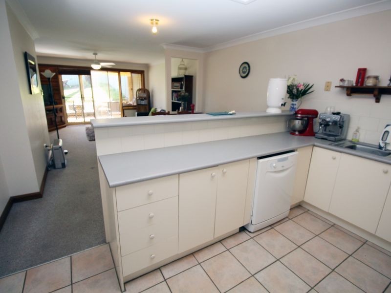 1/5 Day Dawn Place, Erina NSW 2250