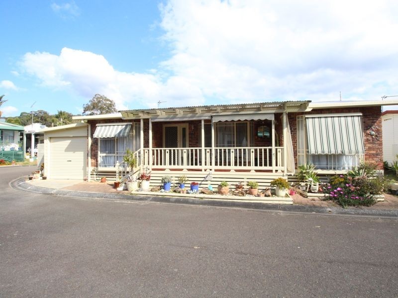 62 Second Avenue Broadlands Estate, Green Point NSW 2251