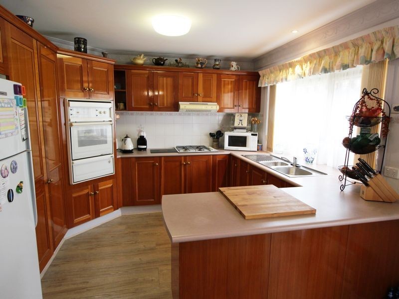 62 Second Avenue Broadlands Estate, Green Point NSW 2251