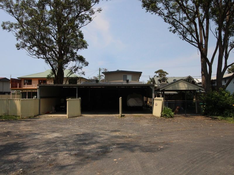 16 Winani Road, Erina NSW 2250