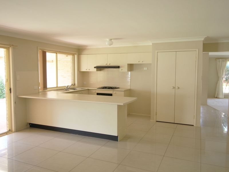 1 Bannister Drive, Erina NSW 2250