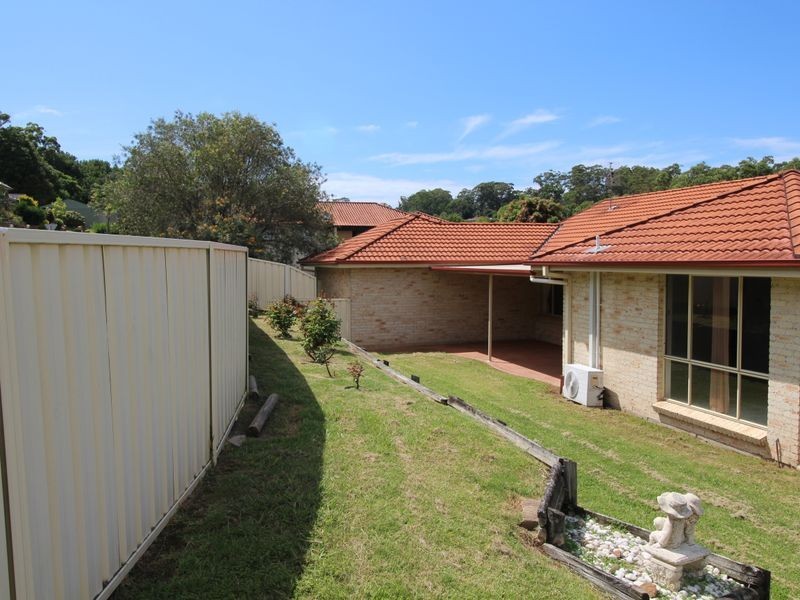 1 Bannister Drive, Erina NSW 2250