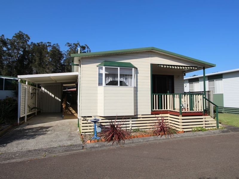 43 First Avenue Broadlands Estate, Green Point NSW 2251