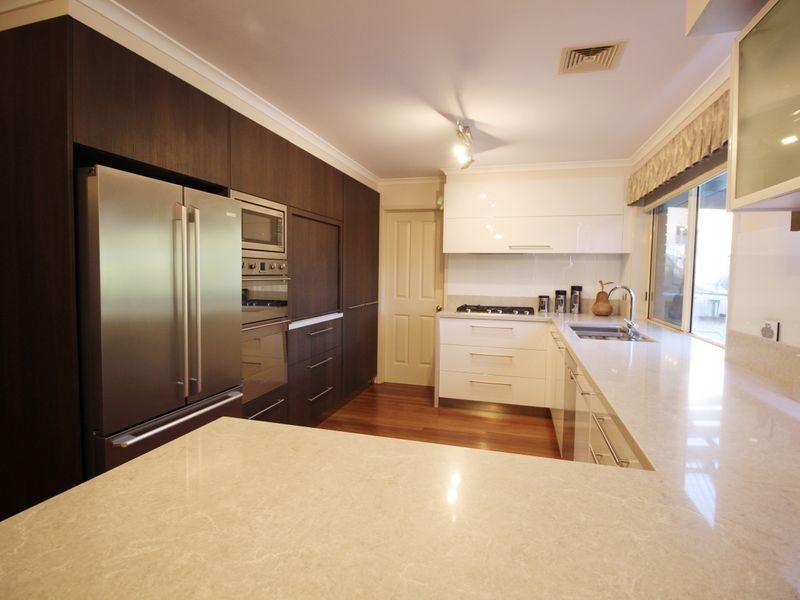 12 Day Dawn Place, Erina NSW 2250