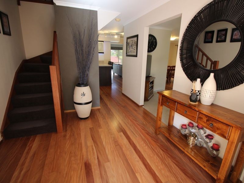 12 Day Dawn Place, Erina NSW 2250