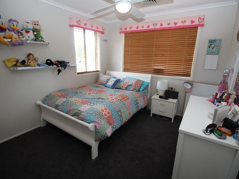 12 Day Dawn Place, Erina NSW 2250