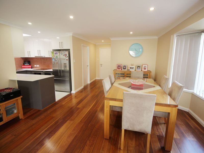 4/9 Jennie Cox Close, Erina NSW 2250