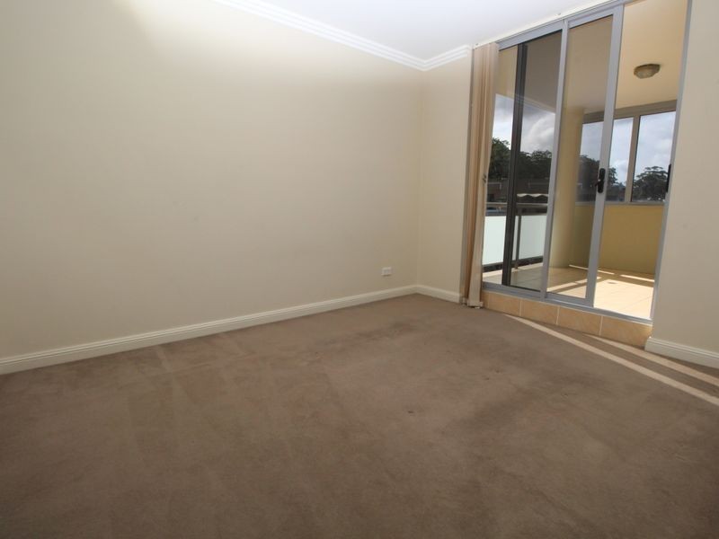 29/12 Baker Street, Gosford NSW 2250