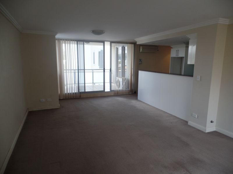 32/12 Baker Street, Gosford NSW 2250