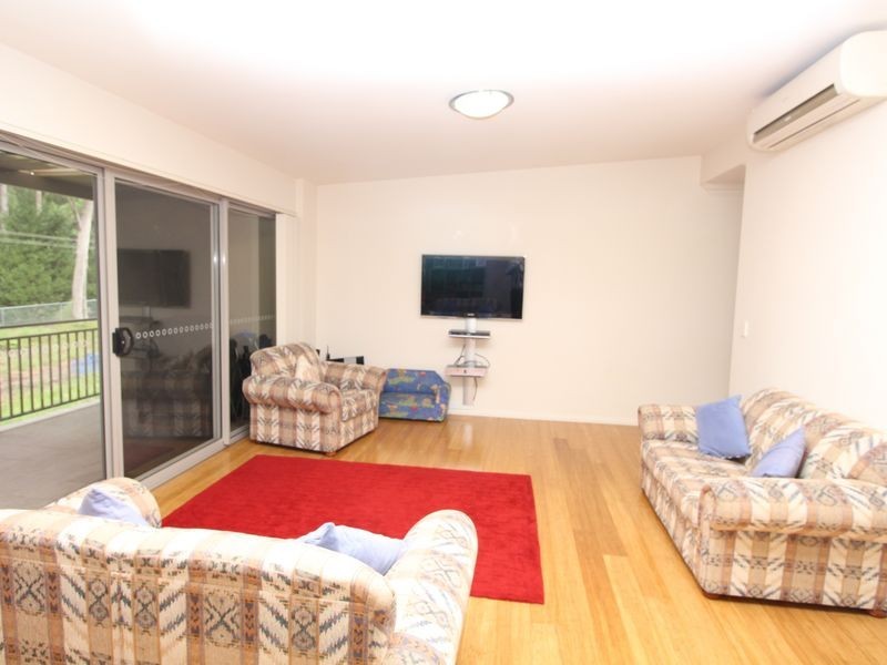 6/11 Jennie Cox Close, Erina NSW 2250