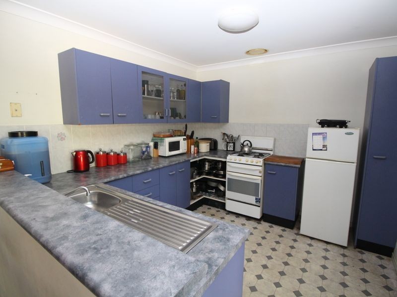 1 Merideth Place, Green Point NSW 2251