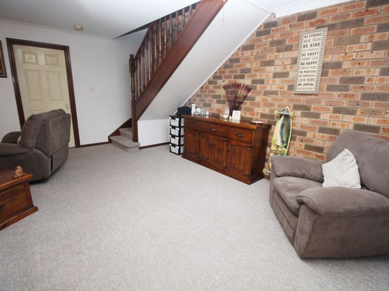 2/1 Kurrajong Close, Springfield NSW 2250