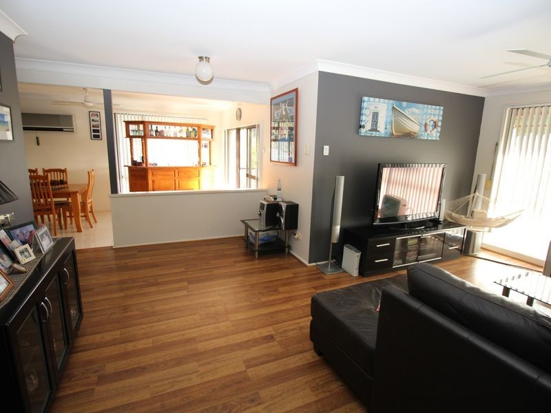 38 White Cedar Close, Green Point NSW 2251