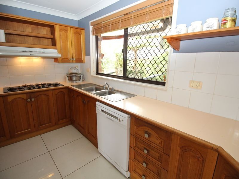 38 White Cedar Close, Green Point NSW 2251