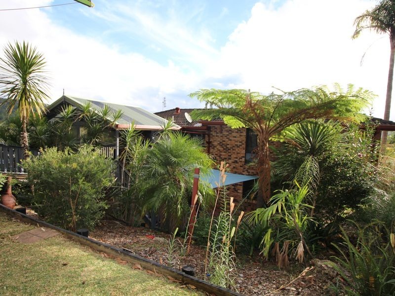 38 White Cedar Close, Green Point NSW 2251