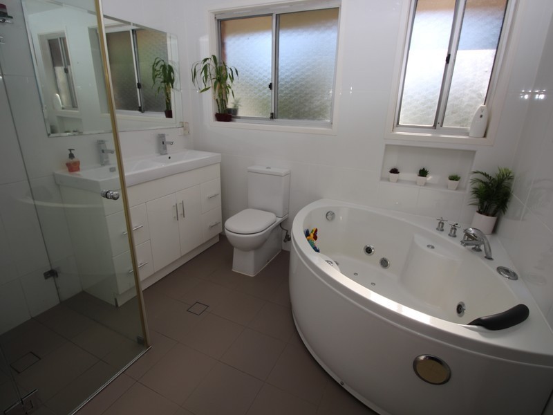 8 Balfour Close, Springfield NSW 2250