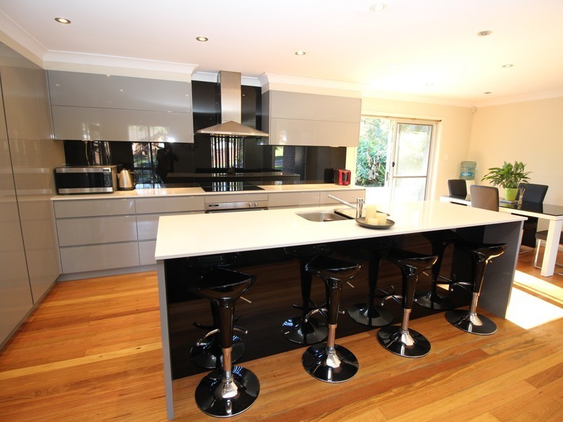 8 Balfour Close, Springfield NSW 2250