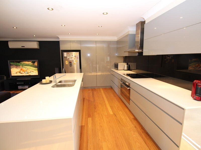 8 Balfour Close, Springfield NSW 2250