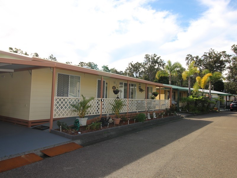 16 Sixth Avenue Broadlands Estate, Green Point NSW 2251